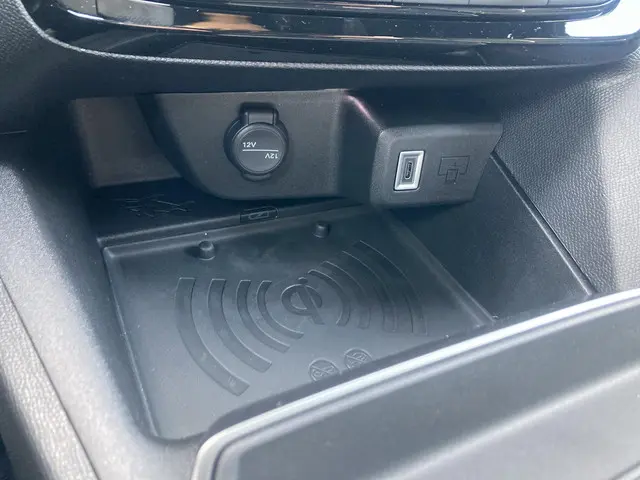 Opel Mokka-e Electric 54 kWh 281pk GSE 2026 Elektrisch 20