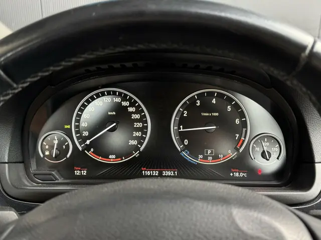 BMW 5 Serie 520i Executive 2014 Benzine 4