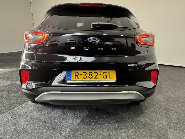 Ford Puma 1.0 EB Hyb. Titanium 2022 Benzine 8
