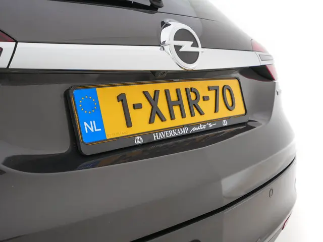 Opel Insignia Sports Tourer 1.6 T Cosmo 2014 Benzine 28