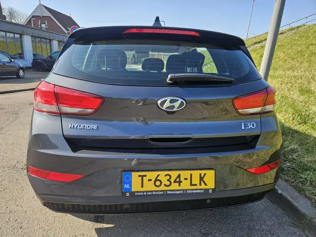 Hyundai i30 M6CA11 2022 Benzine 9
