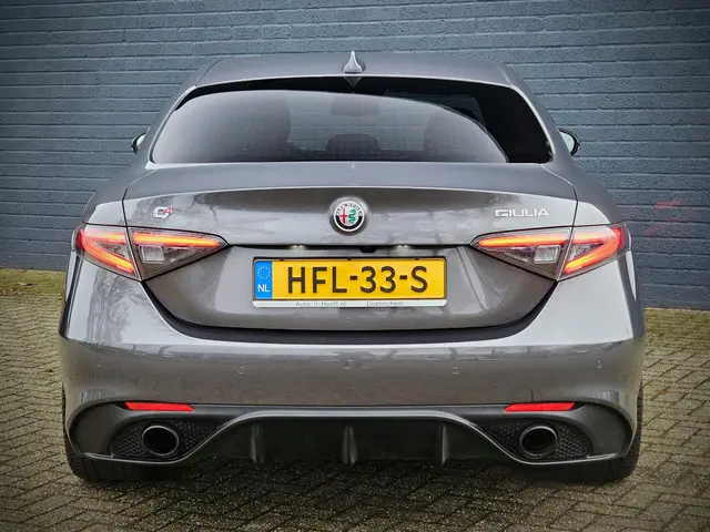 Alfa Romeo Giulia 2.0 T GME AWD Veloce 2024 Benzine 4