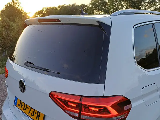 Volkswagen Touran 1.5 TSI Highline 2021 Benzine 20