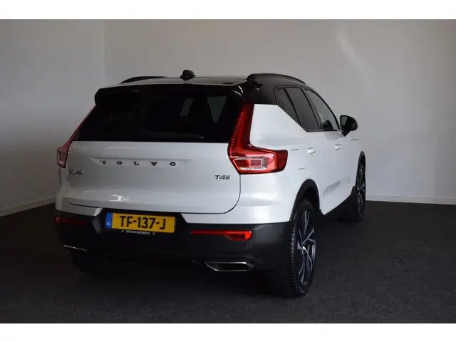 Volvo XC40 2.0 T4 190pk AUT8 R-Design 2018 Benzine 20