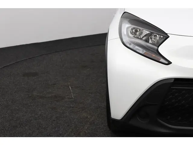Toyota Aygo X 1.0 VVT-i MT Play 2024 Benzine 33