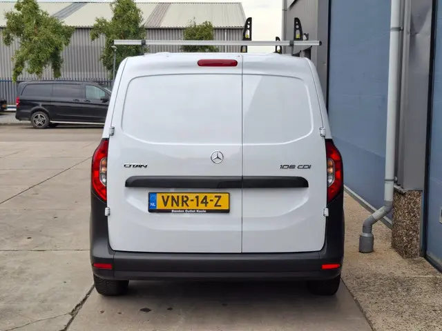 Mercedes-Benz Citan 108 CDI L1 Pro 2022 Diesel 10