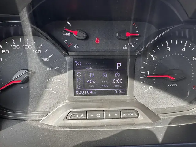 Peugeot Partner 1.5 BlueHDi 130 EAT8 S&S L1 2024 Diesel