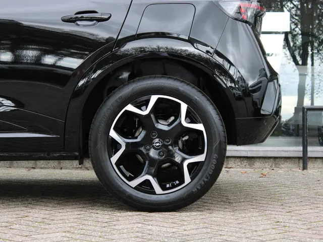 Opel Mokka 1.2 Turbo Hybrid GS 2025 Hybride Benzine 12