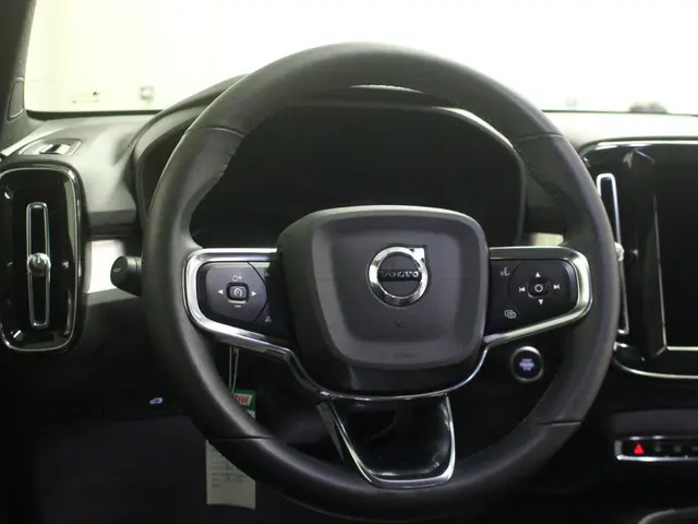Volvo XC40 2.0 B3 Plus Bright 2022 Hybride Benzine 14
