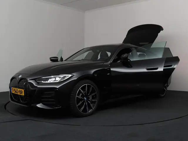 BMW i4 High Executive M-Sport 2023 Elektrisch 43