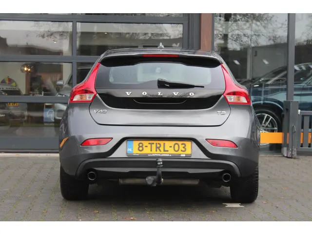 Volvo V40 1.6 T2|Trekhaak|Cruisecontrol|Airco 2014 Benzine 16