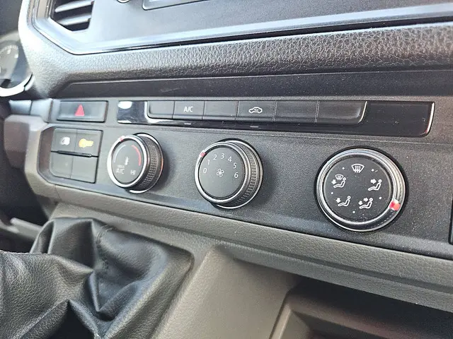 Volkswagen Crafter 35 2.0 2017 Diesel 10