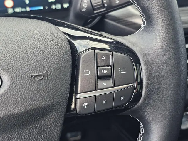 Ford Kuga 2.5 FHEV Active X 2024 Hybride Benzine 17