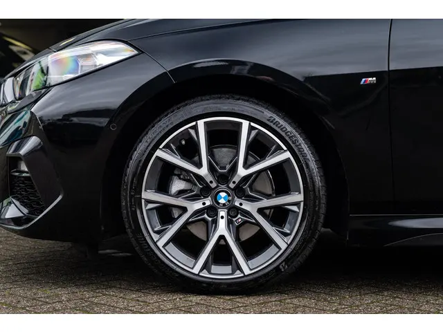 BMW 2 Serie Gran Coupé 218i M Sport 2024 Benzine 9