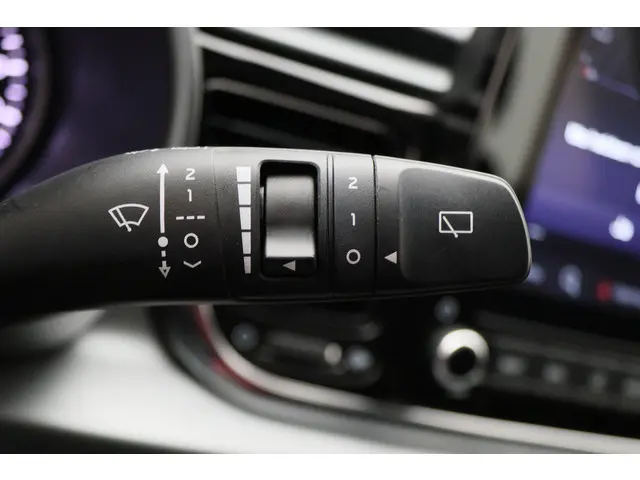 Kia Rio 1.0 T-GDi MHEV DynamicLine 2023 Hybride Benzine 29