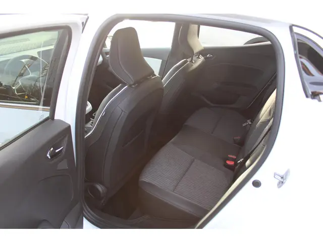 Renault Clio TCe 90 Techno 2023 Benzine 13