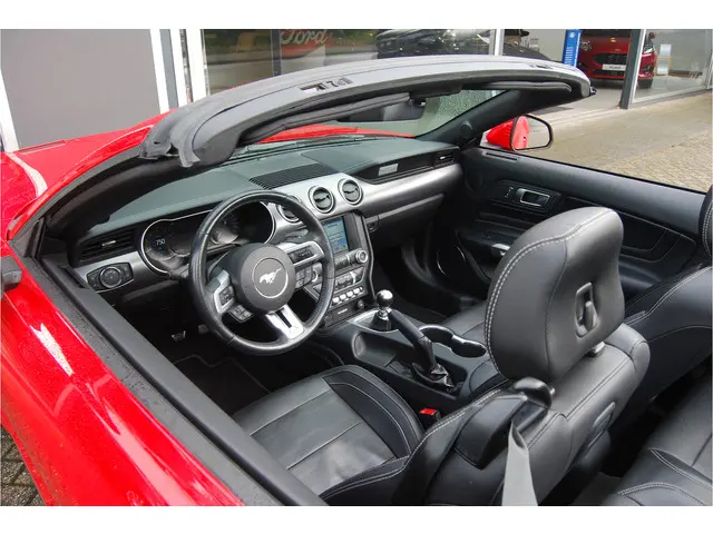 Ford Mustang Convertible 2.3 EcoBoost 290pk 2018 Benzine 55