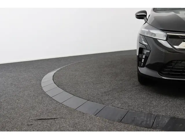 Mitsubishi Colt 1.0T MT First Edition 2024 Benzine 28