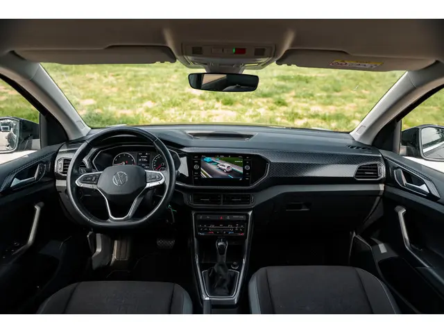 Volkswagen T-Cross 1.5 TSI DSG Style 2021 Benzine 2