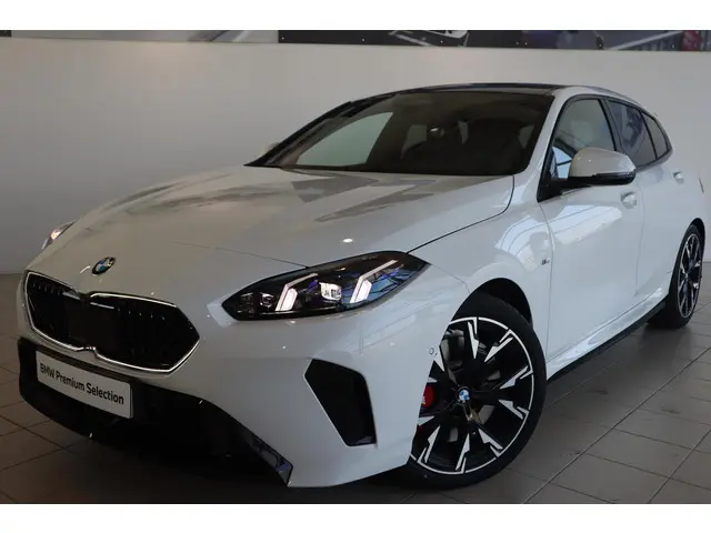 BMW 1 Serie 120 2025 Benzine 28