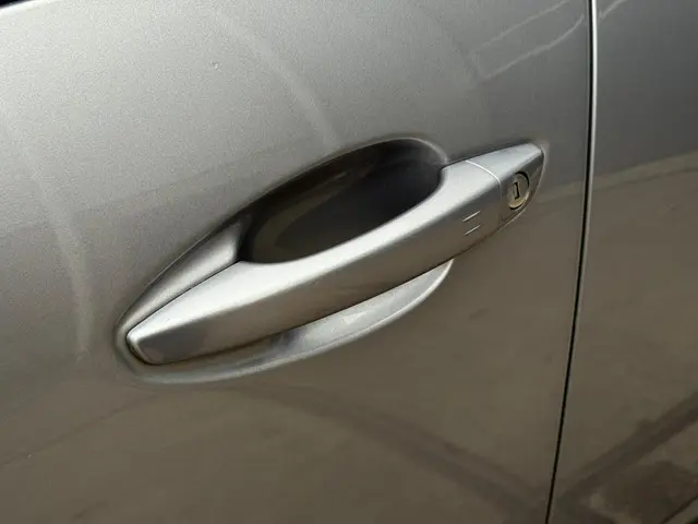 Peugeot 3008 1.2 PureTech Première 2018 Benzine 17