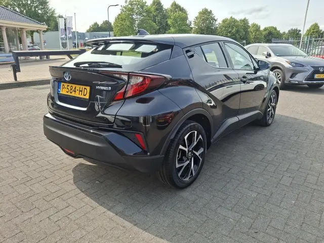 Toyota C-HR 1.8 Hybrid Dynamic 2022 Hybride Benzine 5