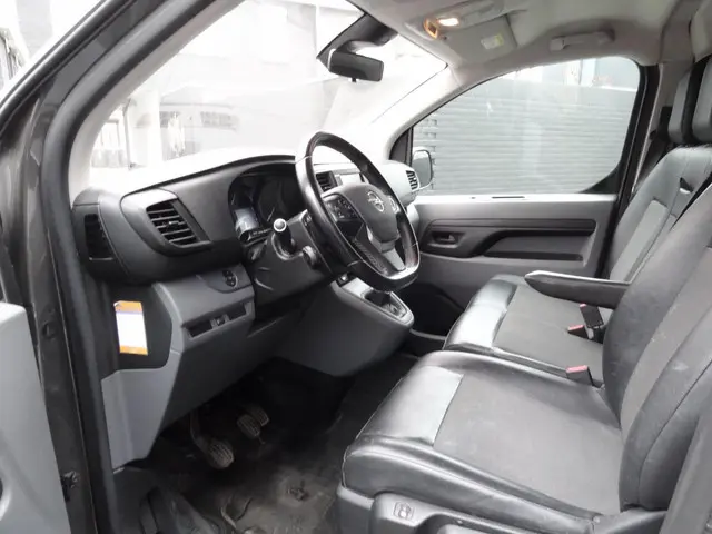 Opel Vivaro 2.0 CDTI L3H1 Innovation 2019 Diesel 19