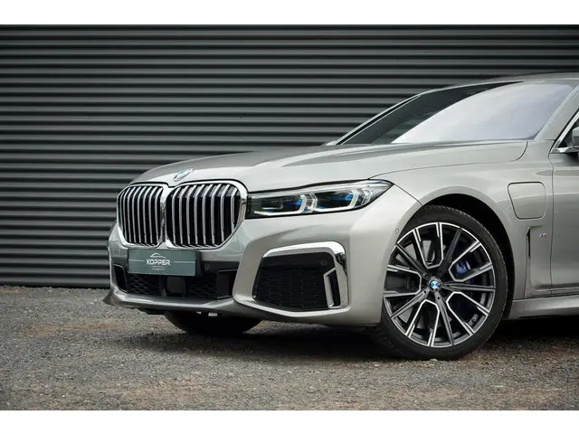 BMW 7 Serie 745e High Executive 2019 Hybride Benzine 72