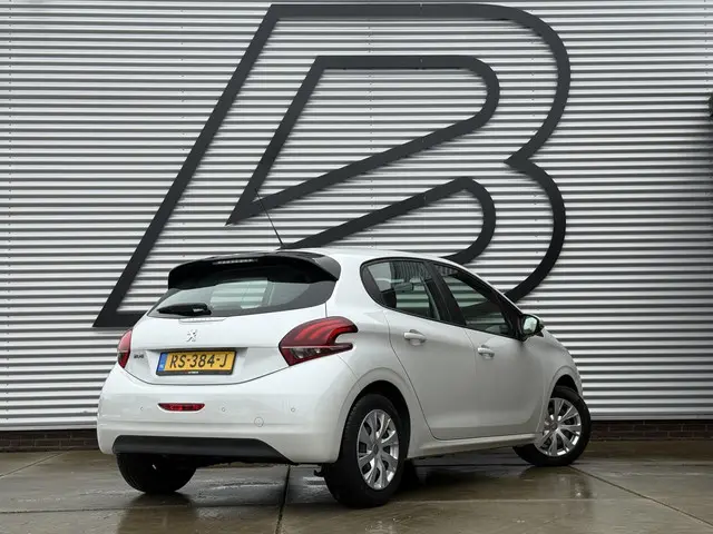 Peugeot 208 1.2 PureTech Blue Lion 2018 Benzine 3