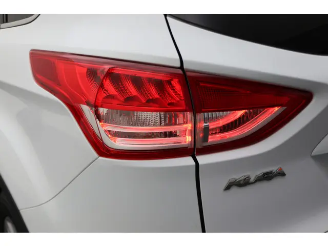 Ford Kuga 1.5 Titanium 2016 Benzine 26