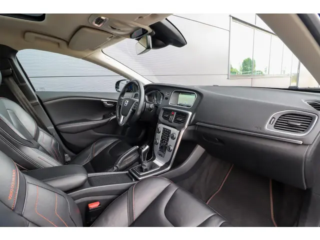 Volvo V40 2.0 D4 Ocean Race Business 2014 Diesel 12