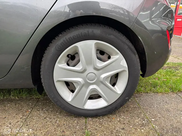 Ford Fiesta 1.1 Trend|NAVI|PDC|CRUISE|AIRCO 2017 Benzine 23