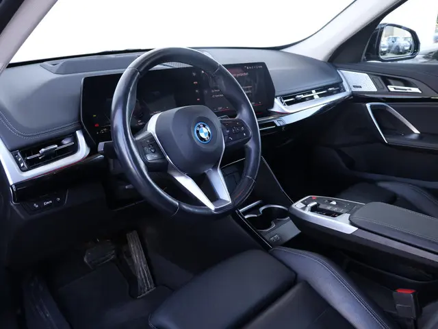 BMW X1 xDrive30e 2022 Hybride Benzine 26