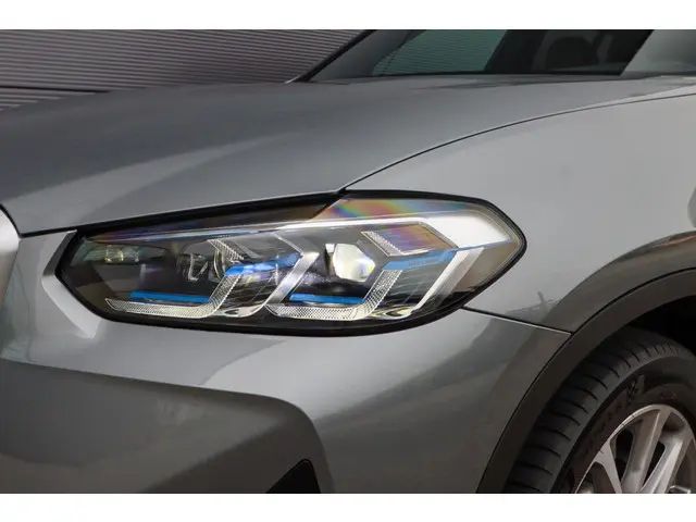 BMW X3 xDrive30e High Executive 2023 Hybride Benzine 60