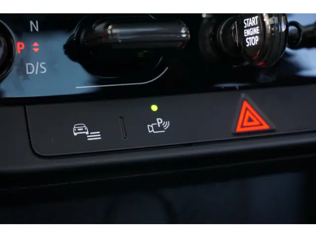 MINI 3-Deurs S 2025 Benzine 18