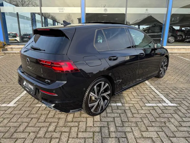 Volkswagen Golf 1.5 eTSI R-Line 2022 Benzine 5