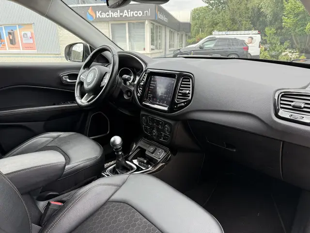 Jeep Compass 1.3T Limited 2021 Benzine 12