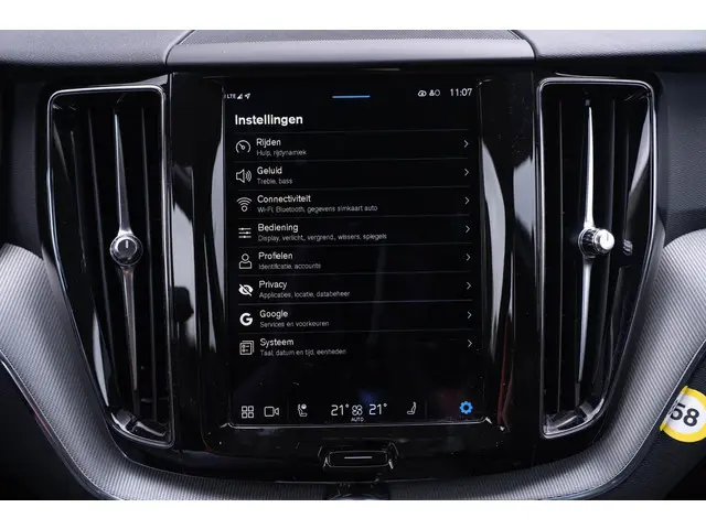 Volvo XC60 B5 Plus Dark 2023 Benzine 52