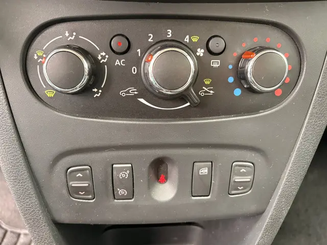 Dacia Sandero Stepway 0.9 TCe Lauréate 2013 Benzine 13