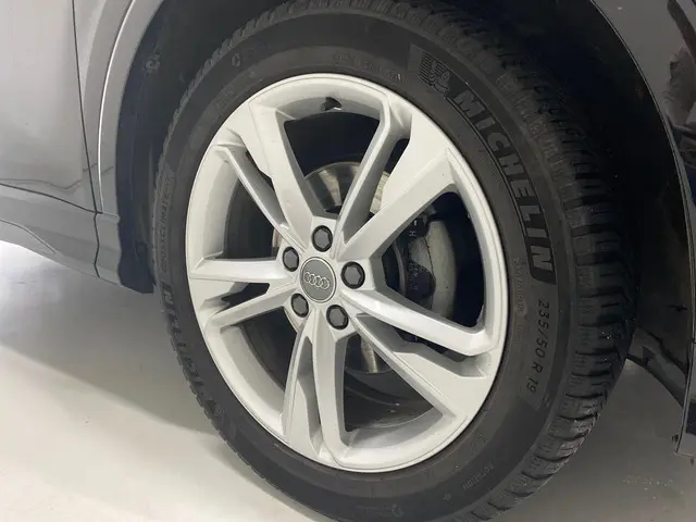 Audi Q3 35 TFSI S Line Pro Line S 2019 Benzine 18