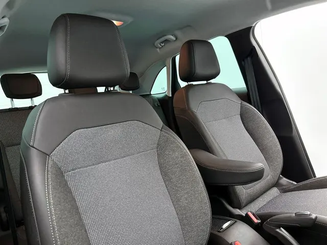 Opel Crossland 1.2 Turbo Elegance 2024 Benzine 33