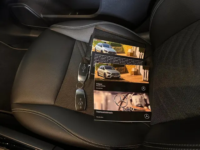 Mercedes-Benz B-Klasse 180 Business Line 2022 Benzine 15