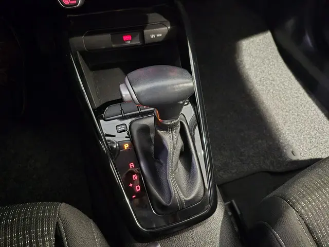 Kia Stonic 1.0 Automaat T-GDI MHEV 2020 Benzine 24