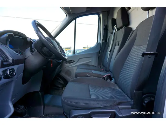 Ford Transit 350 2.2 TDCI L3H3 Ambiente 2015 Diesel 8