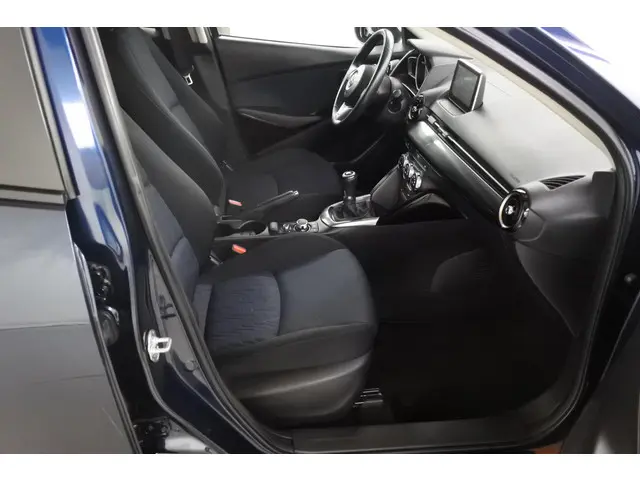Mazda 2 1.5 90pk Nakama 2016 Benzine 4
