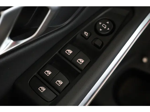 BMW 3 Serie Touring 330e 2025 Hybride Benzine 22