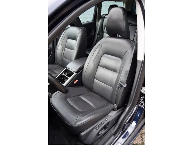 Volvo V70 2.0 T4 Polar+ 2016 Benzine 17