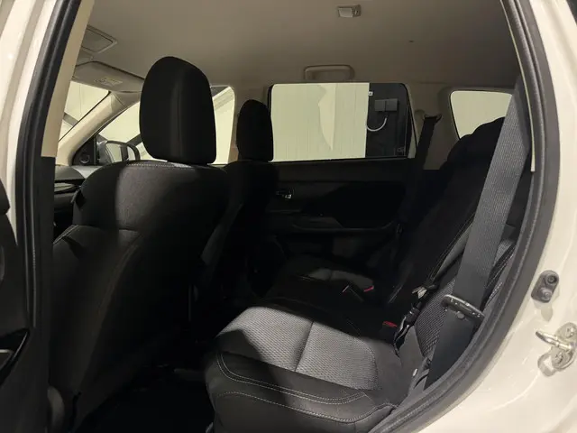 Mitsubishi Outlander 2.4 PHEV Pure 2020 Hybride Benzine 8