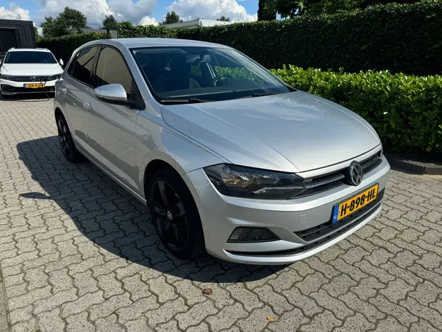 Volkswagen Polo 1.0 TSI Comfortline 2019 Benzine 20