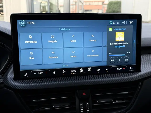 Ford Kuga 2.5 PHEV ST-Line X 2025 Hybride Benzine 41